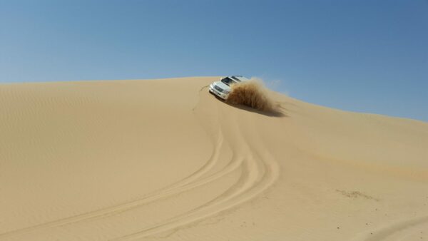 Sivatagi szafari Dune Bashing-el