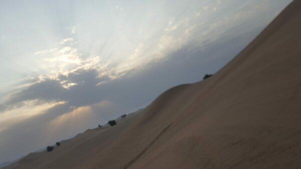 Sunrise sivatagi túra Abu Dhabiban