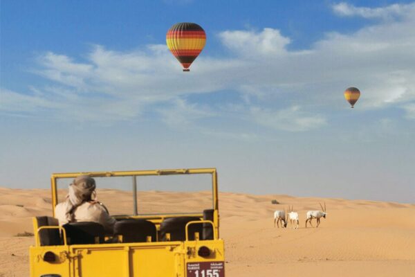 Giro in mongolfiera nel deserto di Dubai