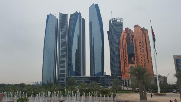 Abu Dhabi városnézés deutsch
