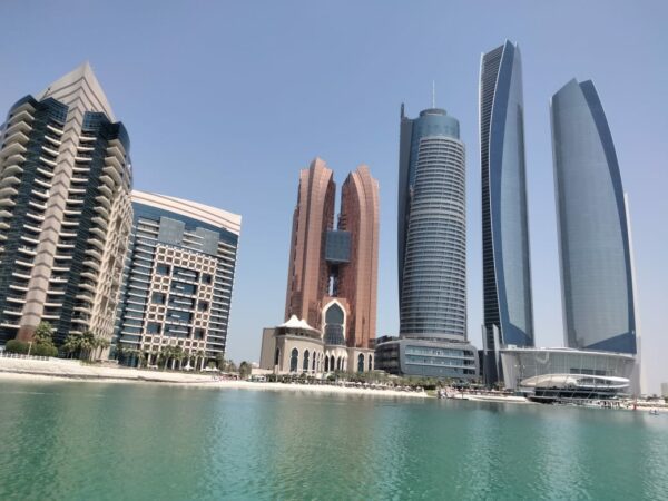 Abu Dhabi Island Boat Tour