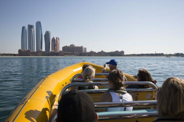 Boat Tour Emirates Palace and Etihad Towers