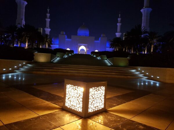 Öffnungszeiten der Großen Moschee am Abend