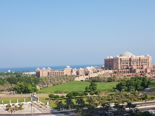 How to visit Emirates Palace