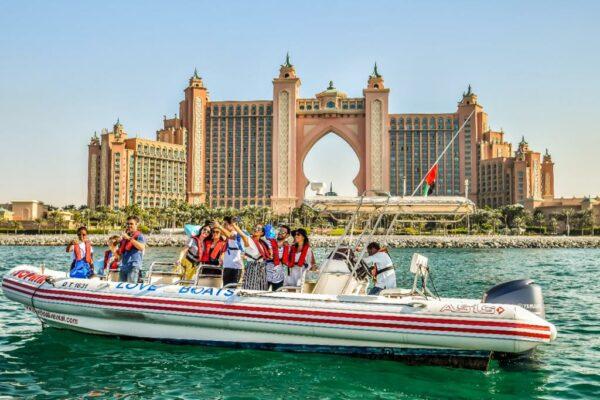 Excursion en bateau d'amour à Dubaï
