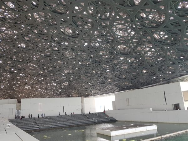 Vad man kan se i Abu Dhabi Louvren